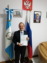 El candidato a cosmonauta de Guatemala se hizo representante oficial de la UESOR en América Central